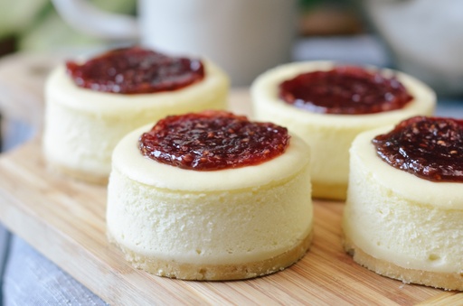 [214.121] MINI CHEESECAKE X12 cajitas